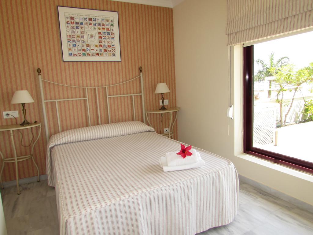 Home4Holidays Nerja Bilik gambar