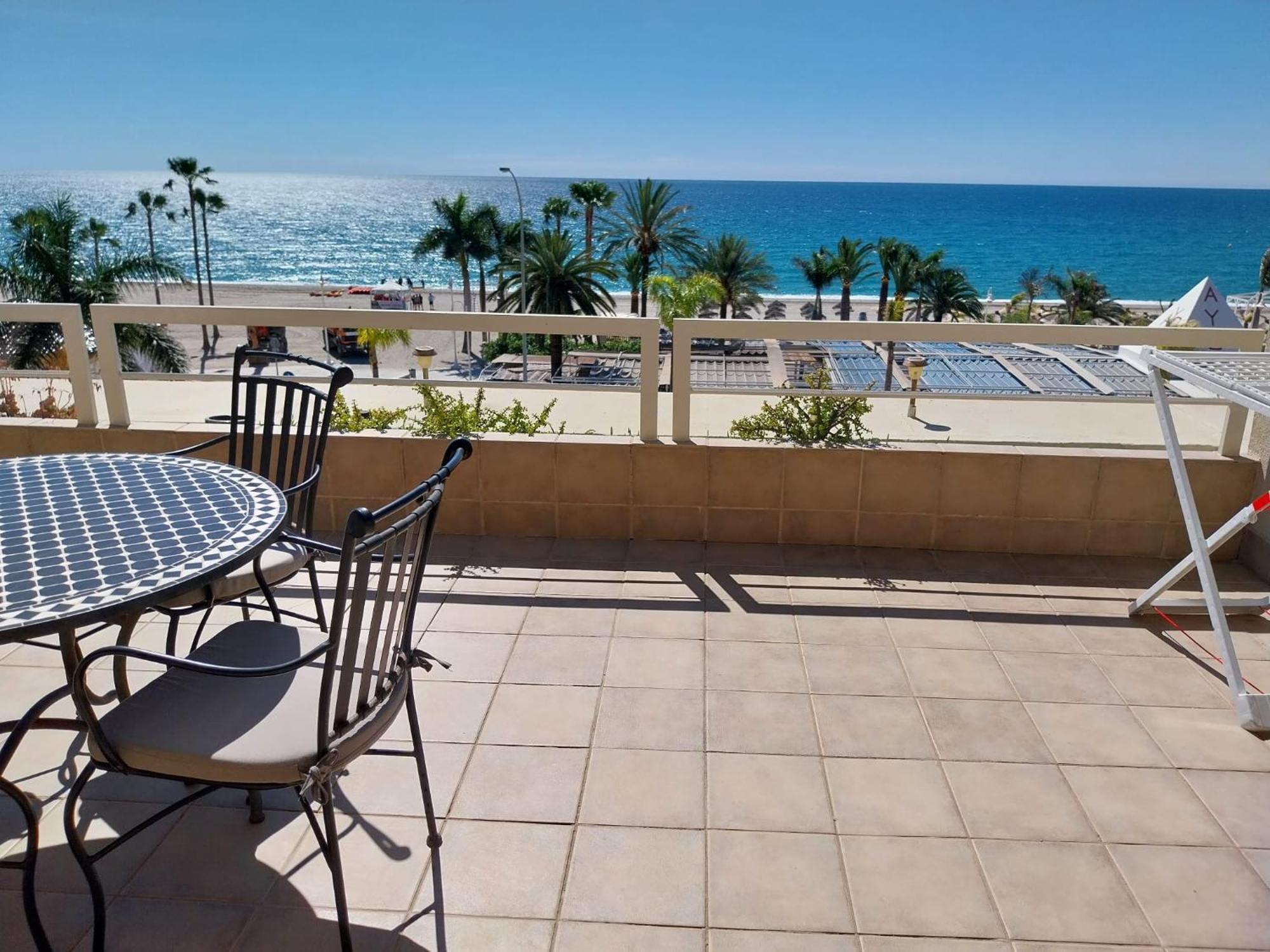 Home4Holidays Nerja Luaran gambar